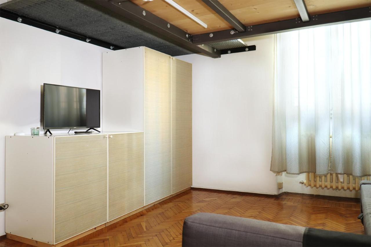 Isola Centro Bilocale Su 2 Livelli Free Wi-Fi Apartment มิลาน ภายนอก รูปภาพ